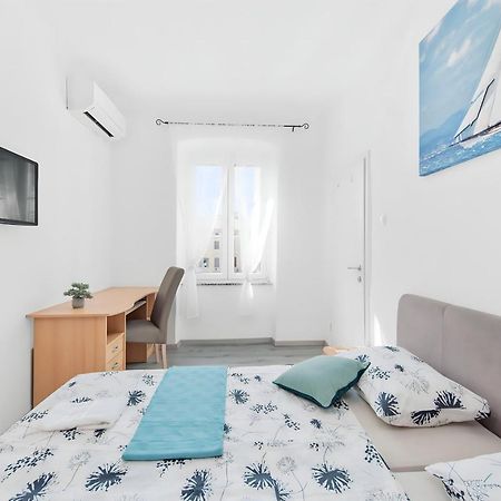 Little Flower City Studio 5 - Rijeka Rent Exterior photo